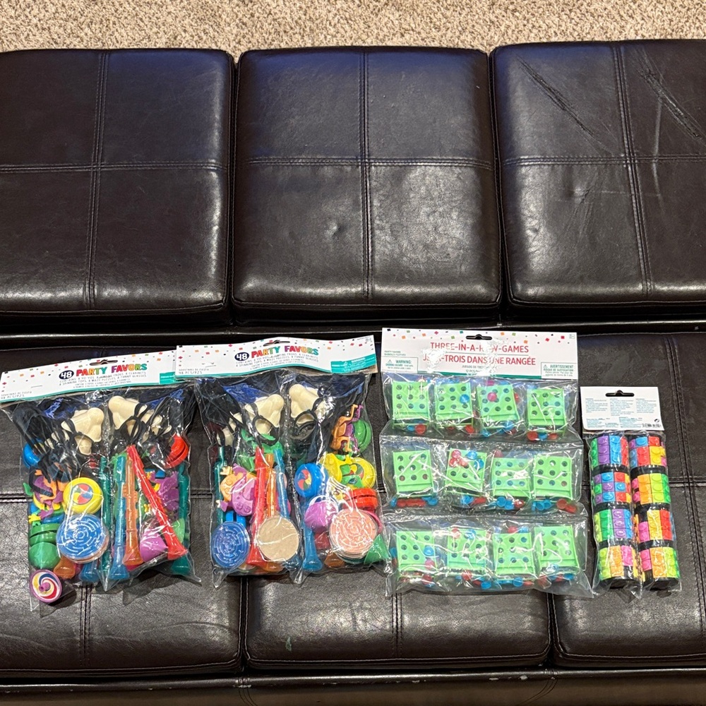 Colorful Party Favor Set